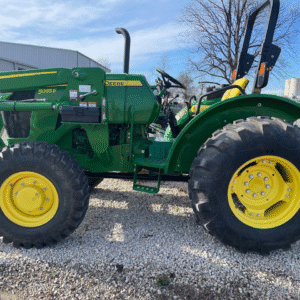 2017 John Deere 5055E Tractor